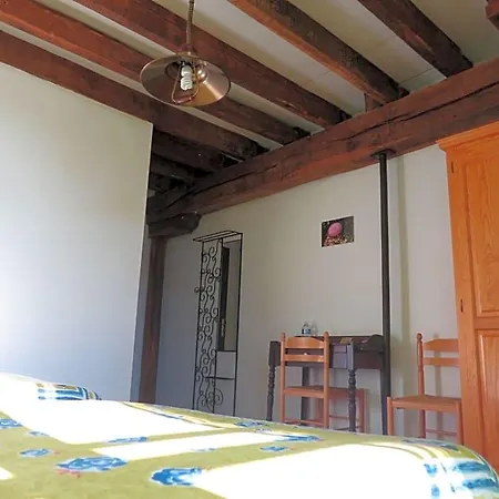 D'hotes Du Moulin De La Chaussee Bed and Breakfast